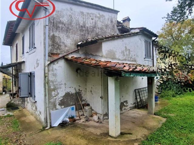 Casa in vendita a Noferi-Lavatoio, Montevarchi