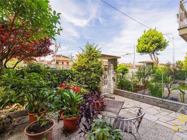 Casa in vendita a Piemonte, Novara