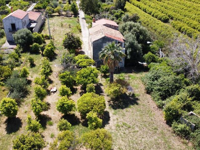 Casa in vendita a Lascari, Sicilia