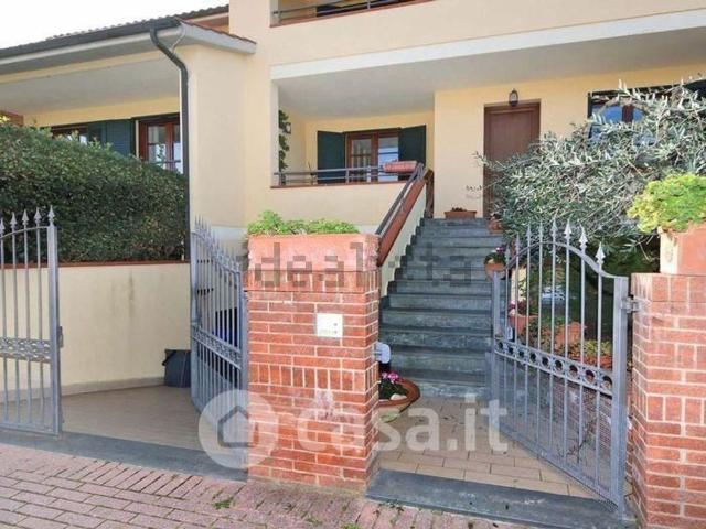 Casa in vendita a Cecina, Toscana