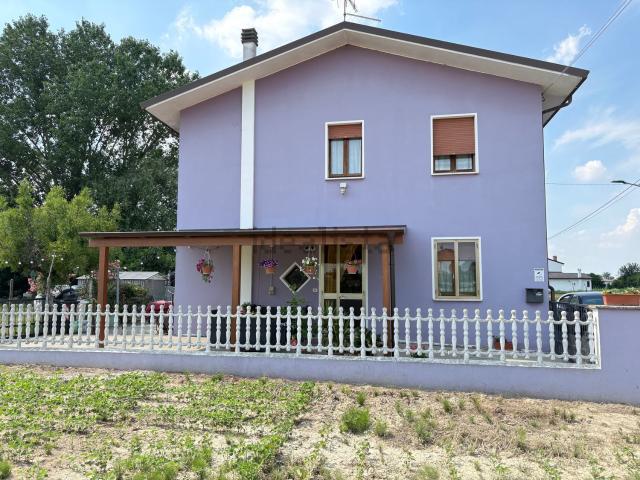 Casa in vendita a Bagnolo Di Po, Veneto