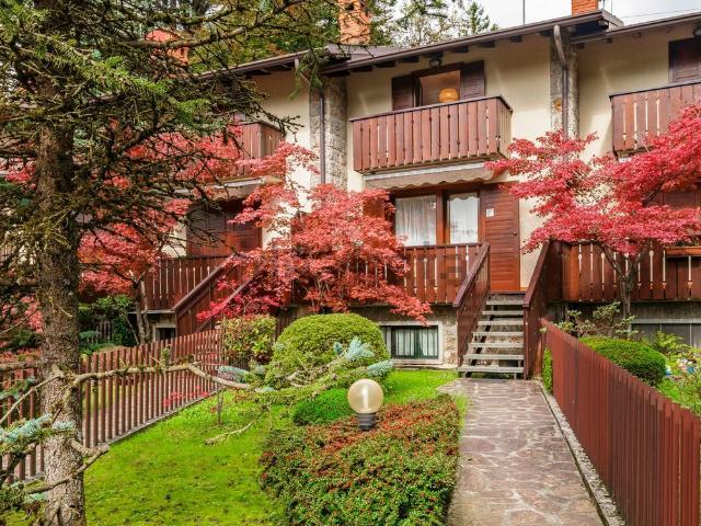 Casa in vendita a Dorga, Castione Della Presolana