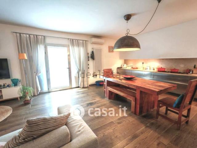 Casa in vendita a Grignano, Prato