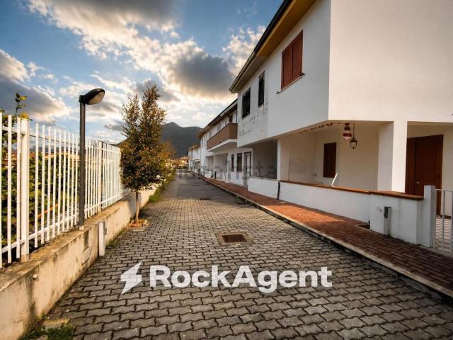 Casa in vendita a Calabria, Cosenza