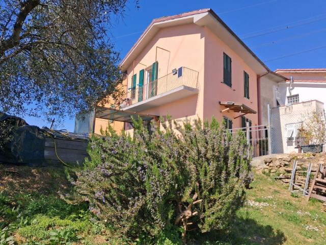 Casa in vendita a Baccano, Arcola