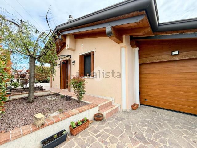 Casa in vendita a Pravisdomini, Friuli-Venezia Giulia