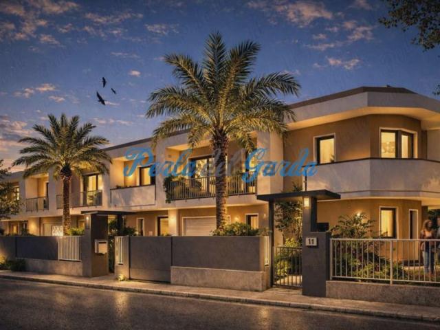 Casa in vendita a Peschiera Del Garda, Veneto
