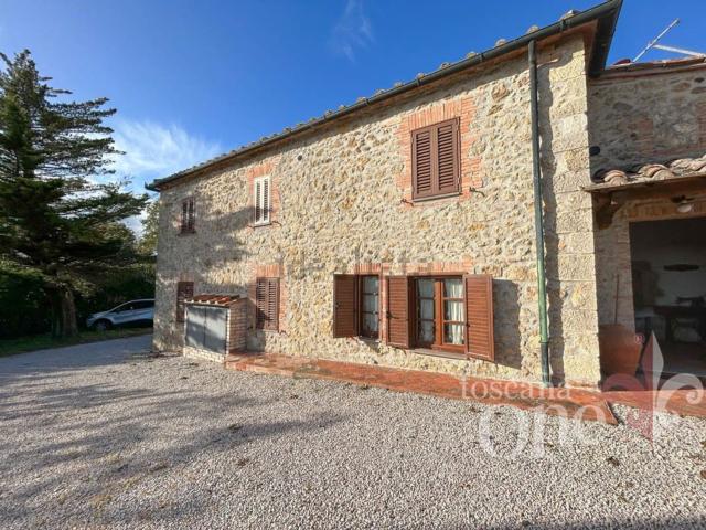 Casa in vendita a Larderello, Toscana
