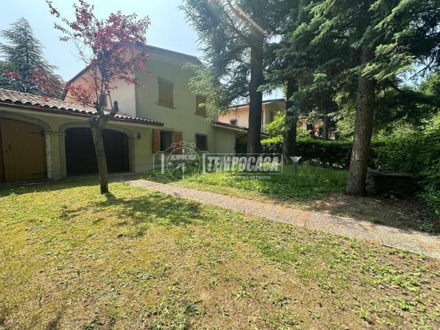 Casa in vendita a Unione dei comuni del Frignano, Serramazzoni