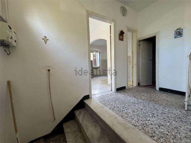 Casa in vendita a Sarzana, Liguria