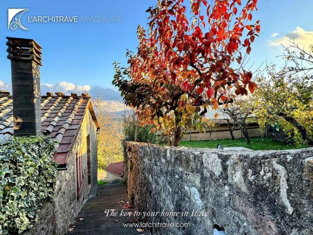 Casa in vendita a Castelnuovo Val Di Cecina, Toscana