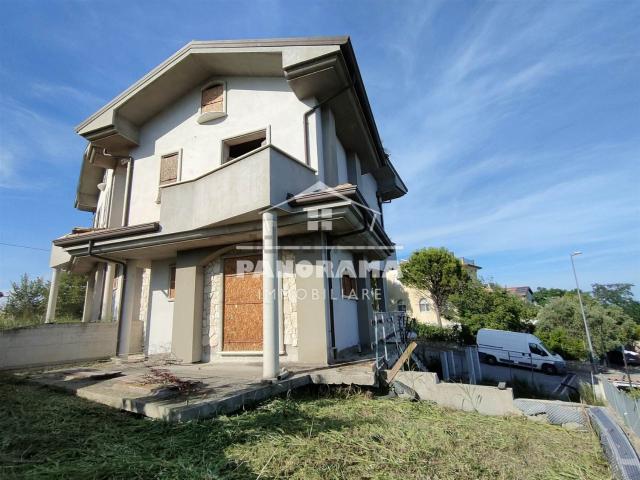 Casa in vendita a Ospedaletto, Coriano