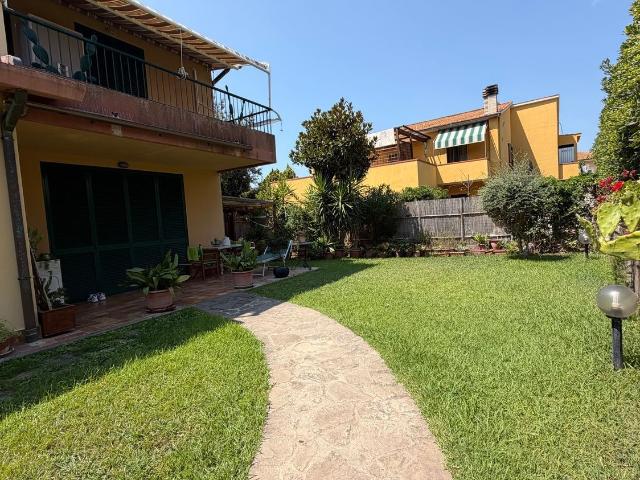 Casa in vendita a Capalbio, Toscana