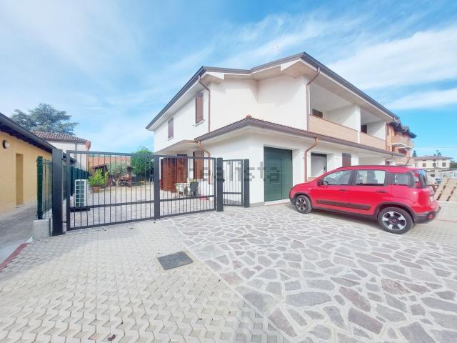 Casa in vendita a Bassa Reggiana, Re
