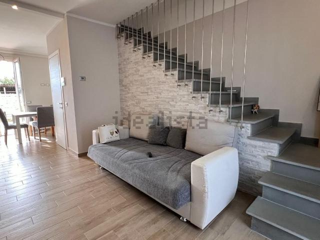 Casa in vendita a Chiesanuova, Chiesina Uzzanese