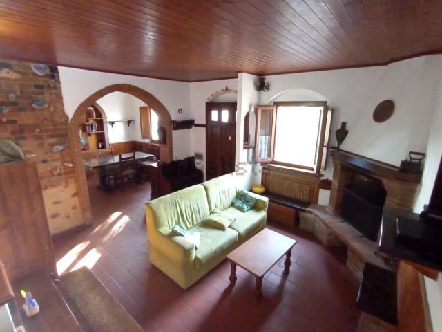 Casa in vendita a Unione dei Comuni Circondario dell'Empolese Valdelsa, Gambassi Terme