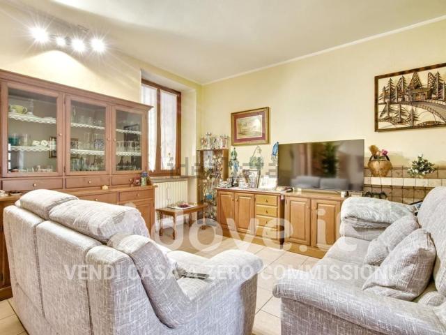Casa in vendita a Cazzaniga, Monza