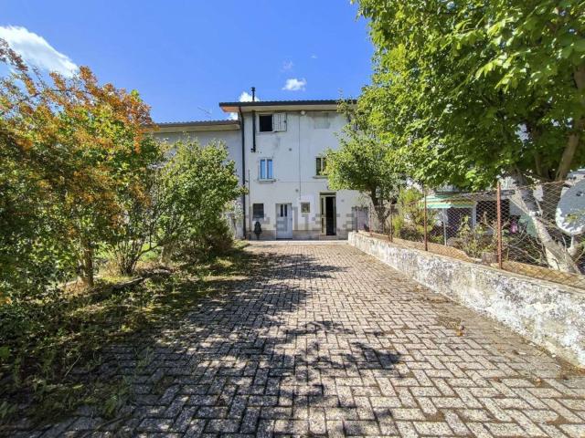 Casa in vendita a Ponte Cappuccini, Mercato Vecchio