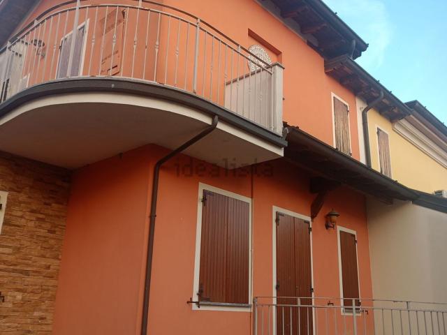 Casa in vendita a Castelleone, Cremona