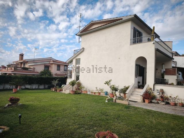 Casa in vendita a Colle Romito, Roma Capitale