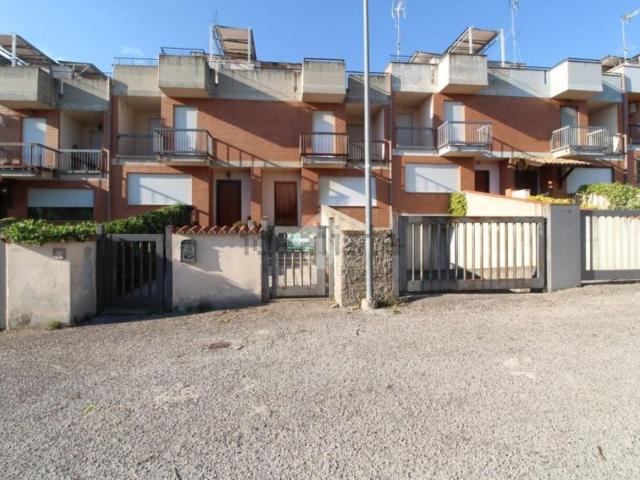 Casa in vendita a Acquaviva, Roma Capitale