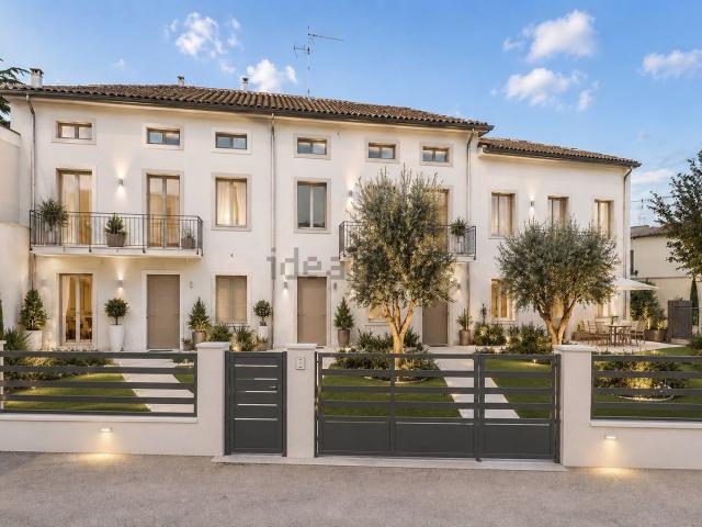Casa in vendita a Bovolone, Veneto