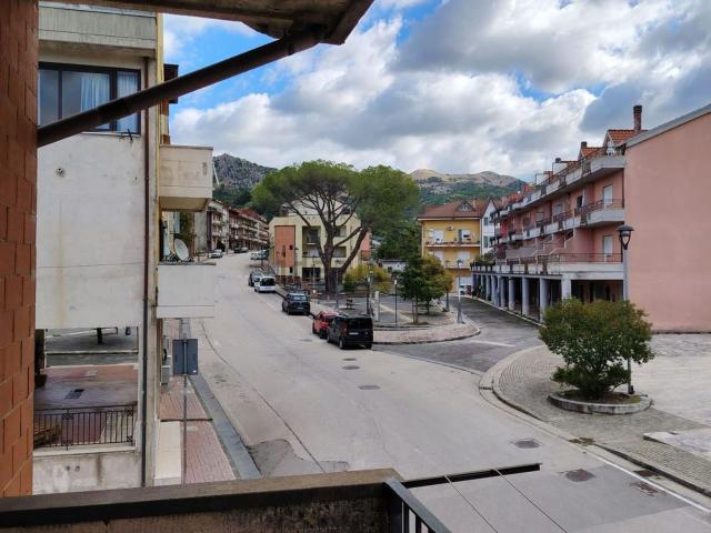 Casa in vendita a Laviano, Campania