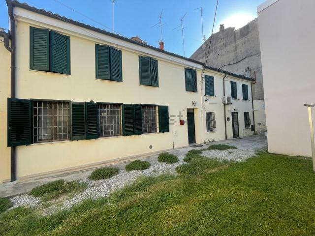 Casa in vendita a Giardino, Ferrara
