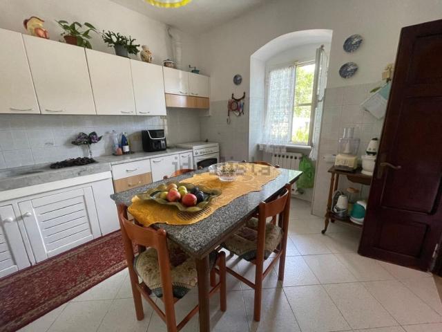 Casa in vendita a Battilana, Carrara