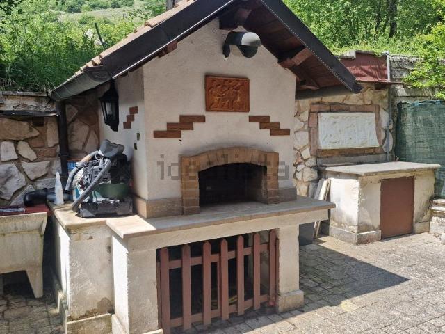 Casa in vendita a Sante Marie, Abruzzo