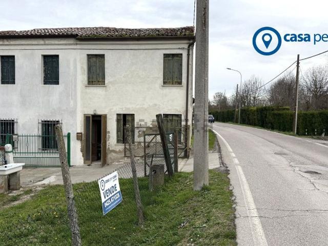 Casa in vendita a Rovigo, Veneto