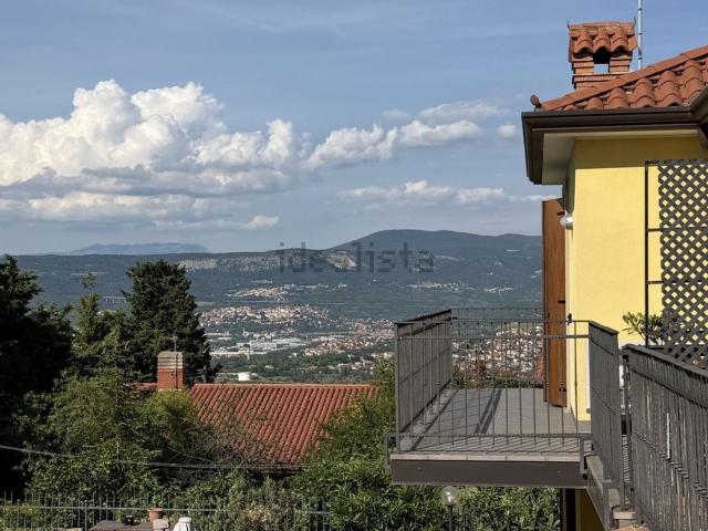 Casa in vendita a Santa Barbara / Korošci, Muggiò