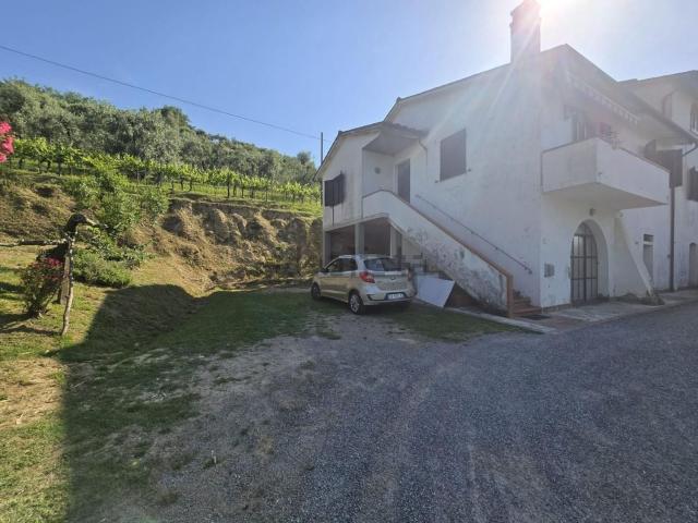 Casa in vendita a Legoli, Toscana