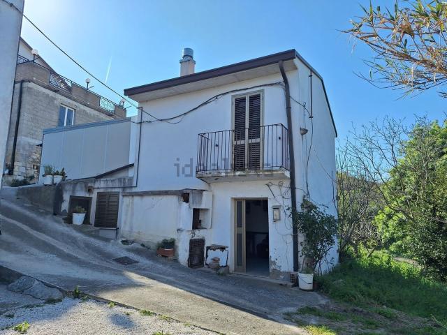 Casa in vendita a Piano La Roma, Casoli