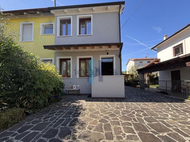 Casa in vendita a Zona Ovest, Brescia