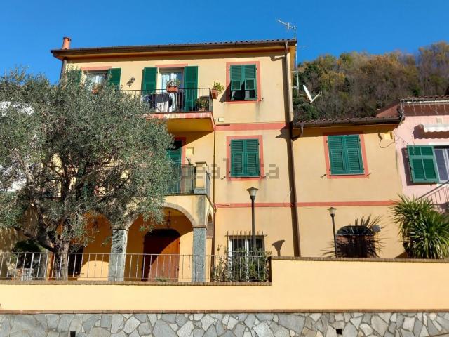 Casa in vendita a Avegno, Testana