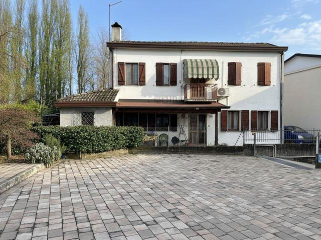 Casa in vendita a Sant'Agostino, Albignasego
