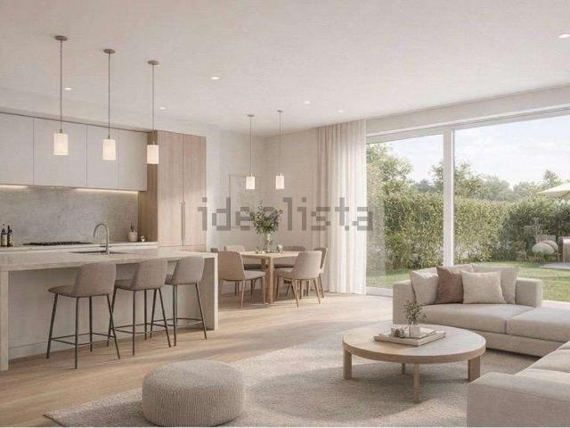 Casa in vendita a Romano Di Lombardia, Lombardia