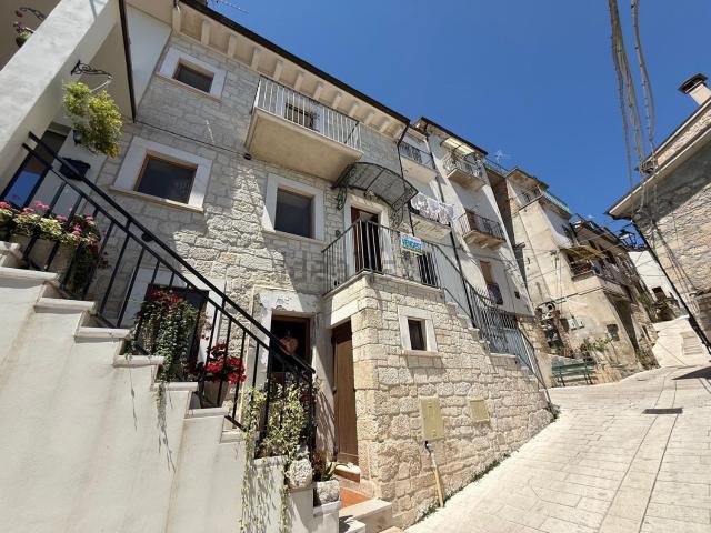 Casa in vendita a Pennapiedimonte, Abruzzo