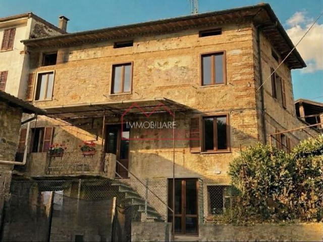Casa in vendita a Marignana, Camaiore