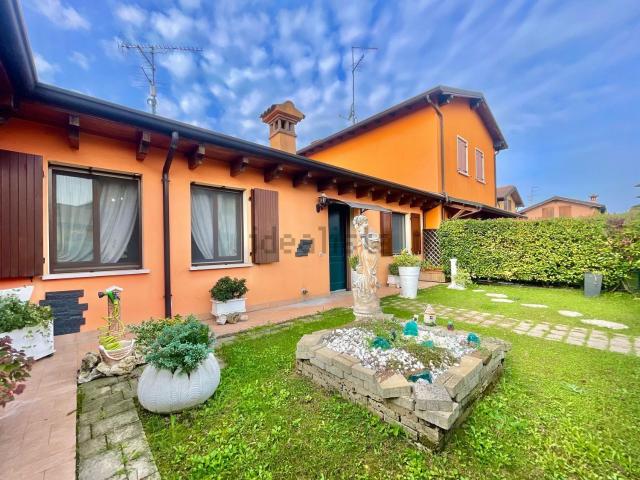 Casa in vendita a Bovolone, Veneto
