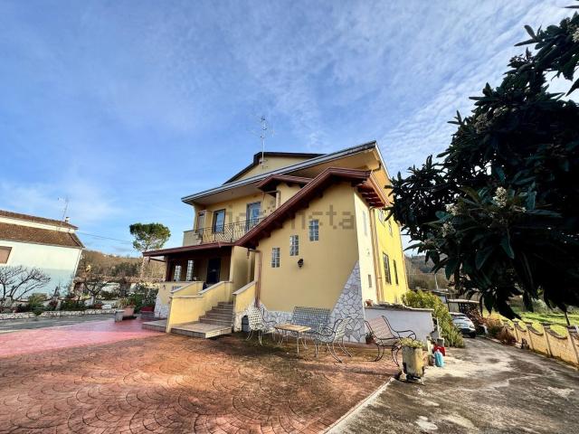 Casa in vendita a Ceccano, Lazio