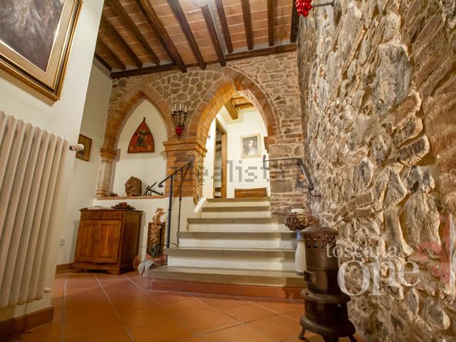 Casa in vendita a Pomarance, Pisa