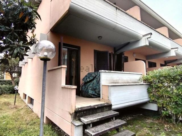 Casa in vendita a Ronchi, Massa
