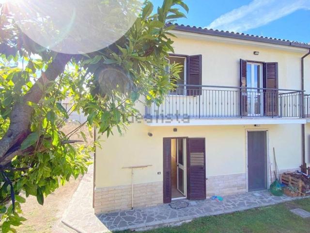 Casa in vendita a Arischia, L'Aquila