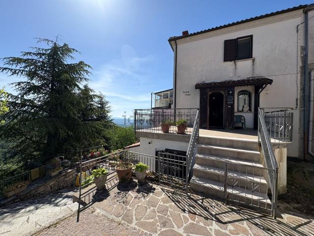 Casa in vendita a Santa Maria Del Molise, Molise
