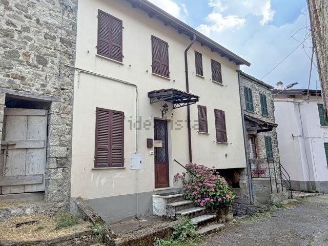 Casa in vendita a Ferriere, Reggio Emilia