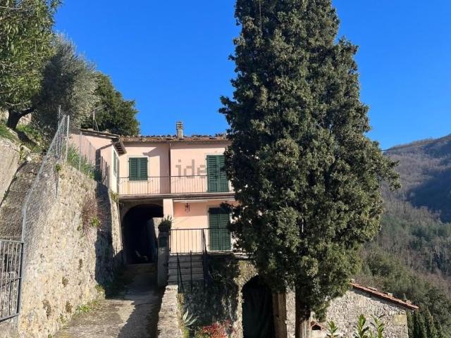 Casa in vendita a Unione dei comuni Media Valle del Serchio, Toscana