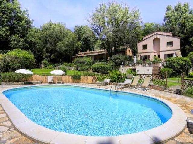 Casa in vendita a Sassetta, Toscana
