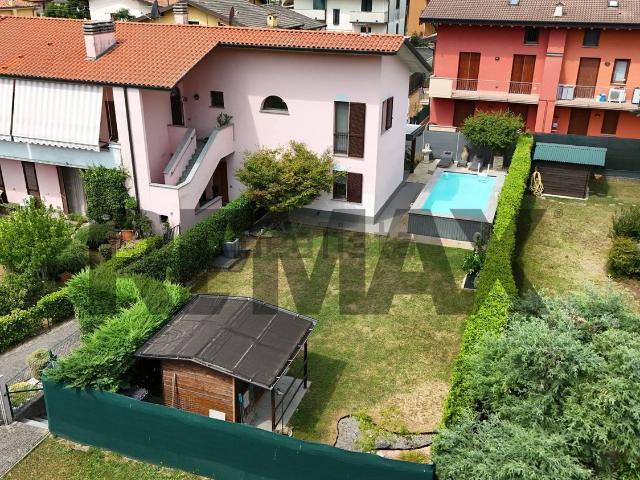 Casa in vendita a Carobbio Degli Angeli, Lombardia